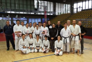 16  atleti dello Shinan Karate ai gradi superiori di cintura nera