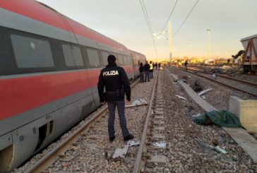 Treno deragliato, la Procura "Verifiche sui lavori a uno scambio"