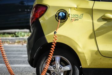 Auto, Confsal "Sostenere le aziende nella riconversione all'elettrico"