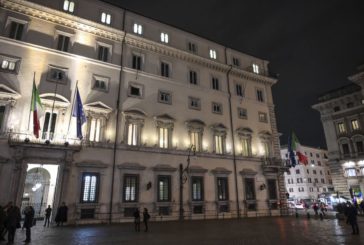Governo, Palazzo Chigi: "Premier non cerca altre maggioranze"