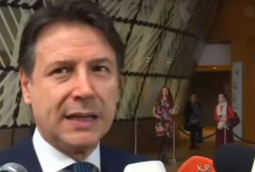 Governo, Conte "Sarebbe improprio se cercassi altre maggioranze"