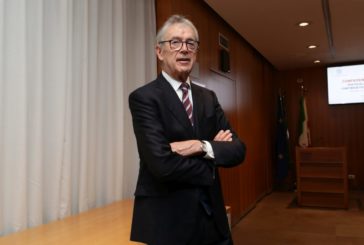 Coronavirus, Confimprese "Il commercio crolla"