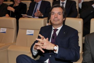 Coronavirus, Intesa Sanpaolo dona 100 milioni, coro di consensi