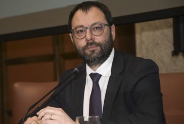 Coronavirus, Patuanelli "10 miliardi per fronteggiare la crisi"