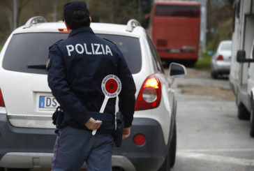 Multato dalla Polizia conducente senza autorizzazione