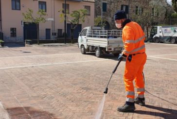 Cetona: Sei sanifica strade e contenitori della raccolta