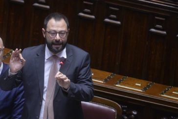 Patuanelli "Lo Stato deve accompagnare le imprese per la sicurezza"