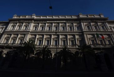 Bankitalia "Con graduale rientro misure per shock finanze sostenibili"