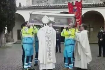 La Misericordia si scusa per i volontari senza mascherina