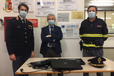 La Polstrada di Siena consegna dieci computer agli studenti del Sarrocchi