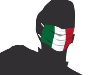 Anche a Siena flash mob delle “mascherine tricolori”