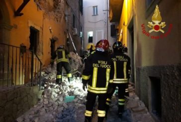 Esplode una palazzina in provincia di Roma, ferite due donne e una bimba