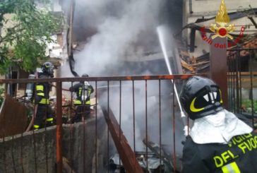 Esplosione in una villetta in provincia di Como, morto 21enne