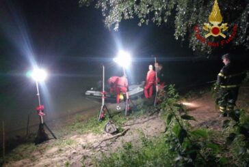 Individuato l'aereo precipitato nel Tevere, si cerca disperso