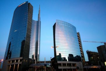 UniCredit – Fitch abbassa il rating, in linea con l’Italia