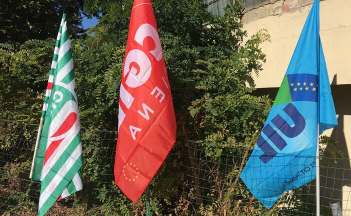 Plures presenta il nuovo modello organizzativo: i sindacati chiedono garanzie