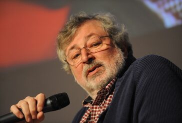 Gli 80 anni di Guccini, "artigiano" della musica