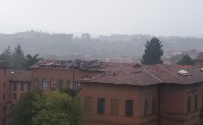 Giorno della Memoria: una corona alla stele del Saffi