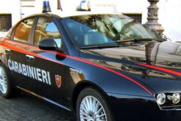 Uccide i genitori a coltellate, fermato 30enne nel Torinese