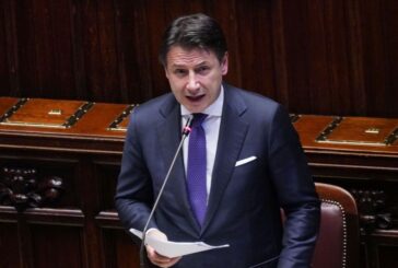 Conte "Il virus circola, inevitabile prorogare lo stato d'emergenza"