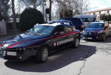 Fratelli ai domiciliari per spaccio: uno non demorde e finisce in carcere