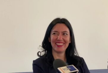 Scuola, Azzolina in Sicilia “Bando Pon da 236 milioni per libri di testo”