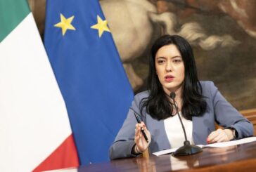 Via libera a protocollo sicurezza scuola, Azzolina "Regole chiare"
