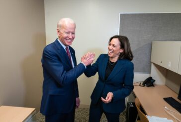 Usa, Joe Biden sceglie Kamala Harris come candidata vicepresidente