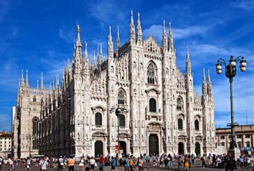 Prende in ostaggio una guardia giurata al Duomo di Milano, arrestato