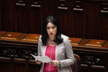 Azzolina "Obiettivo non solo riaprire scuole, ma non farle richiudere"
