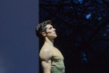Roberto Bolle torna dal vivo, tre giorni di danza a Milano