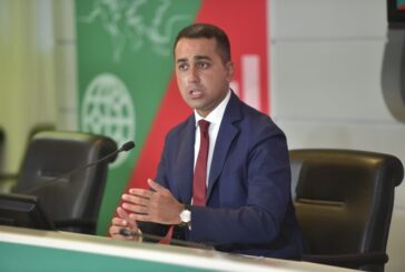 Di Maio "Dopo il referendum normalizzare gli stipendi dei politici"