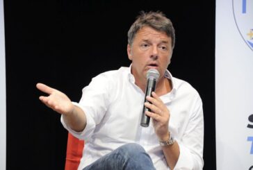 Renzi "Scuola madre di tutte le battaglie, test obbligatori per i prof"