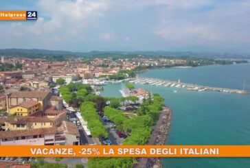 Vacanze, -25% la spesa degli italiani