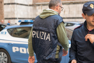 La Polizia sventa un tentativo di suicidio