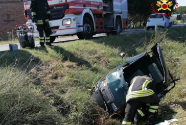 Nel fosso con l’Ape: conducente in ospedale