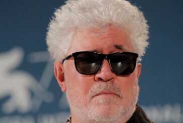 Venezia, Almodovar "Superato il lockdown continuare a fare cinema"