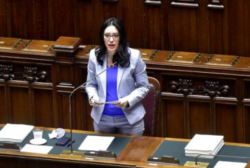 Scuola, Azzolina "No polemiche sterili e scontro politico"