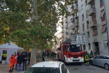 Esplosione in un condominio a Milano, 6 feriti di cui uno grave
