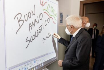 Scuola, Mattarella "Il Paese non si divida, è una prova per tutti"