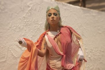 Lady Gaga, arriva in radio il nuovo singolo "911"