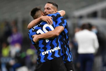 Show a San Siro, l'Inter batte la Fiorentina 4-3