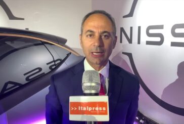 Il nuovo AD di Nissan Marco Toro presenta Ariya con nuovo logo