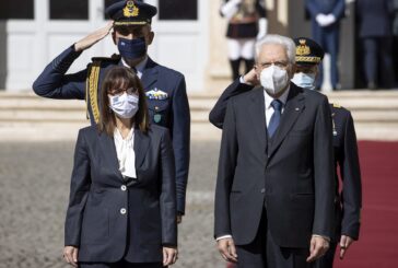 Mattarella "Tenere aperta l'Italia è responsabilità comune"