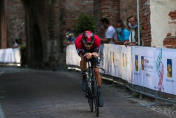 Ganna vince la crono di Valdobbiadene, Almeida resta in rosa