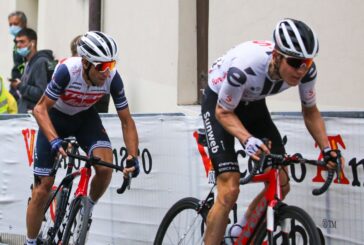 Hindley vince la 18^ tappa, Kelderman nuova maglia rosa al Giro