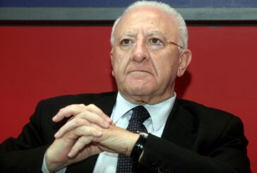 Coronavirus, De Luca al governo "decidere subito il lockdown totale"