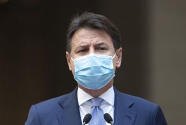Coronavirus, Conte "Momento responsabilità, nessuno soffi sul fuoco"