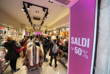 Consumi, con lockdown a Natale si brucerebbero 25 miliardi di spesa