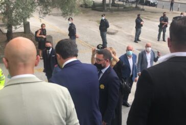 Open Arms, avvocato Bongiorno lascia Tribunale in sedia a rotelle